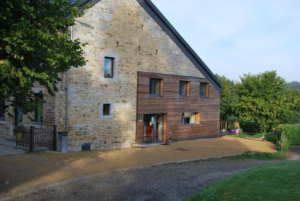 Gite Montbleu - 2 Holiday Houses - La Laiterie & La Grange Sprimont Exterior foto